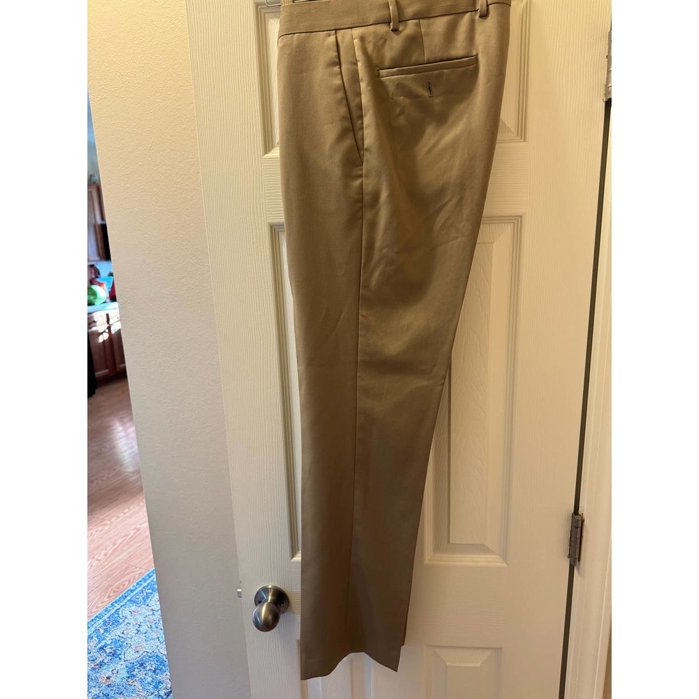 SOLD!! Men’s APT9 beige slim fit khakis, size 32X 32 - Picture 7 of 8